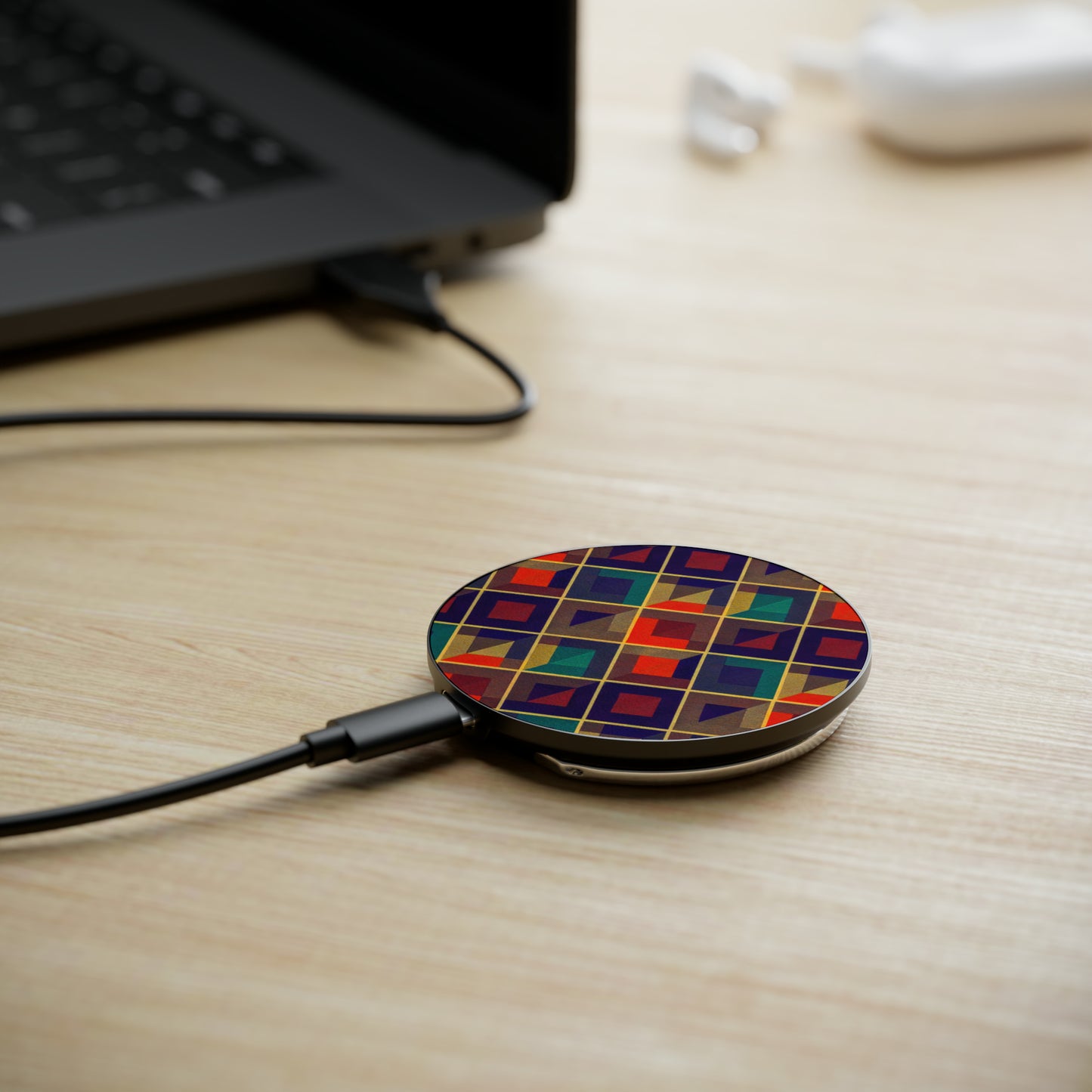 Magnetic Induction Charger - Herringbone Kaleidoscope