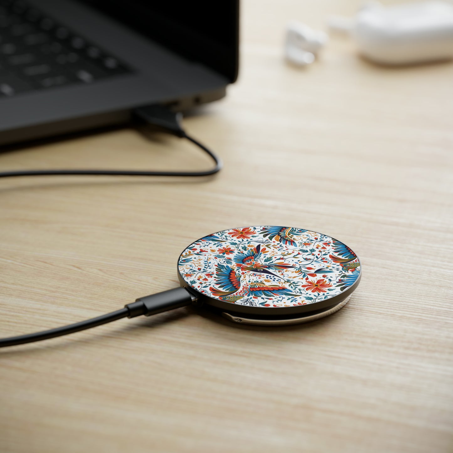 Magnetic Induction Charger - Colibri Abstract .png